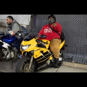 Meet your Posher, Devin